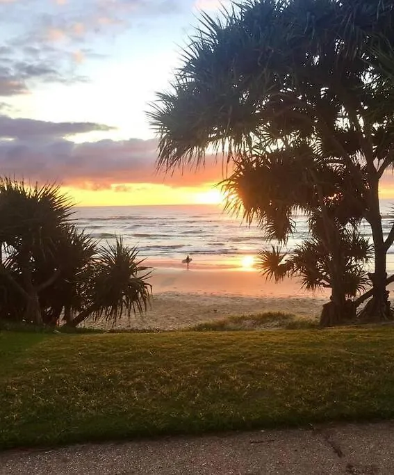 Tranquil Beach Getaway Coolum Beach Apartament